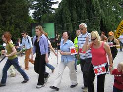 25. 5. 2008, Ljubljana: Soproga predsednika Barbara Mikli Trk se je udeleila 5. Delovega dobrodelnega enskega teka (foto: UPRS)